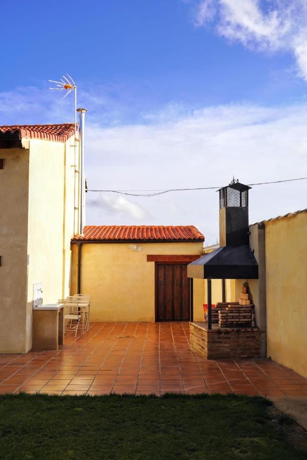 Casa Rural Las Cabañas de Castilla Exterior foto
